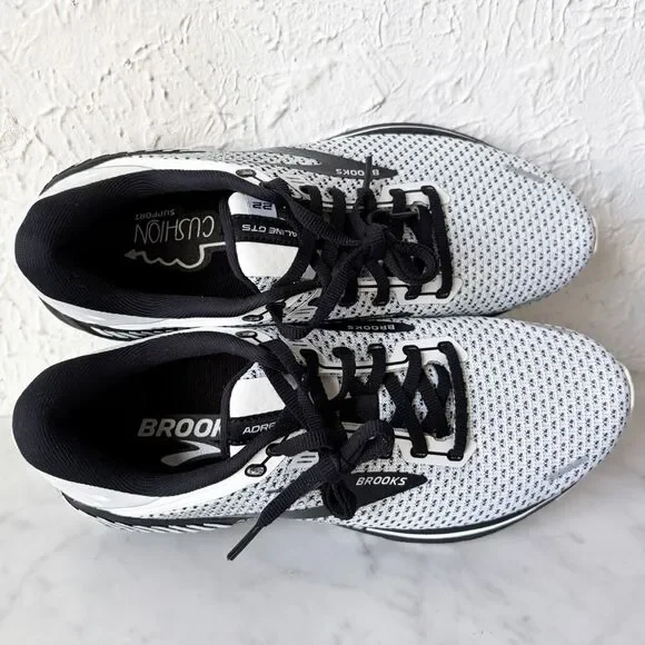 Brooks Adrenaline GTS 22 Running Shoe Women's Size 9 Sneakers White/Black - Picture 8 of 9